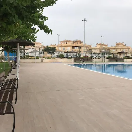 Adosado Nuevo Con Piscina Nyaraló *